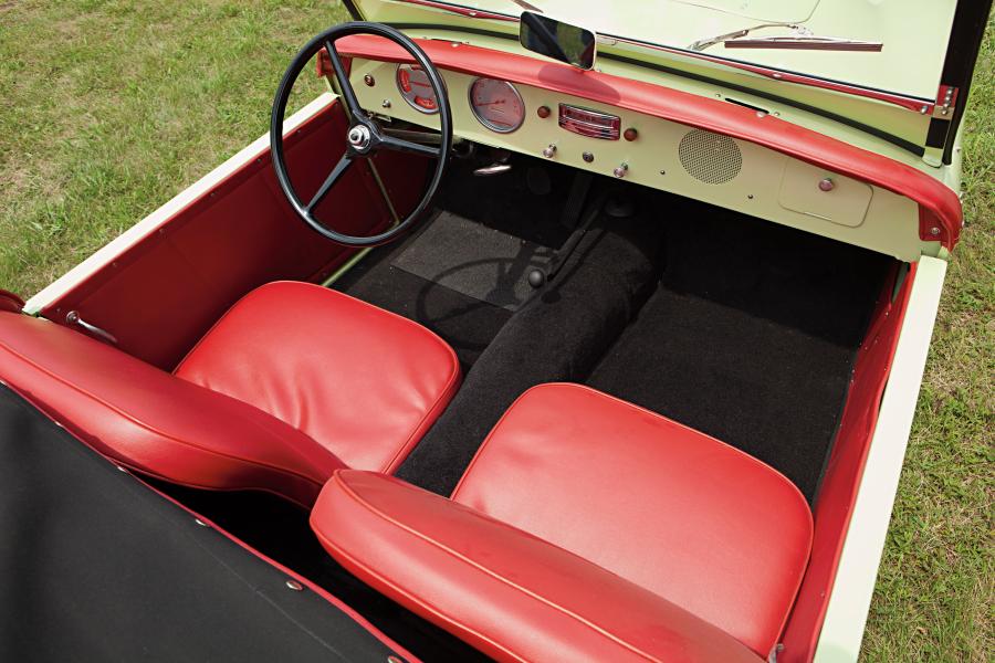  Crosley Super Hot Shot Roadster 1949 года  (фото 11 из 14)